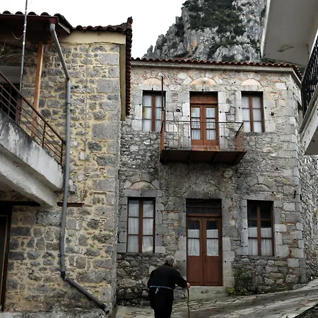 το φαραγγι του παρνασσου Apartment Tithorea